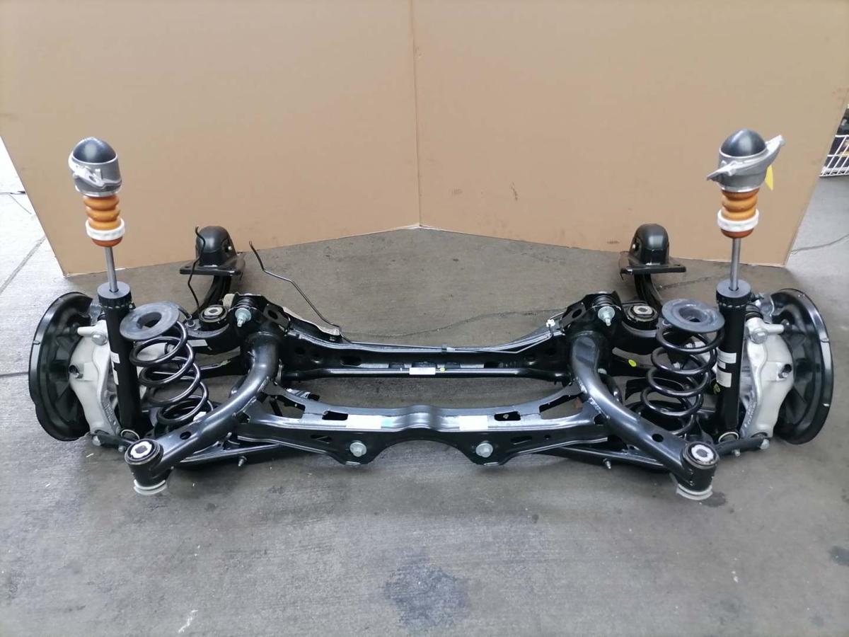 VW Passat B9 original Hinterachse Komplett mit Achsschenkel und Lenker 2,0TDI 110KW Bj.2024